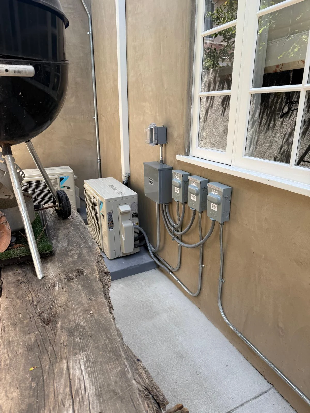 Outdoor electrical disconnects and conduit installed in Los Angeles